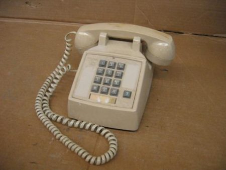 ITT Cortelco 2500-20F-MBA-44H Beige Tabletop Telephone Supply